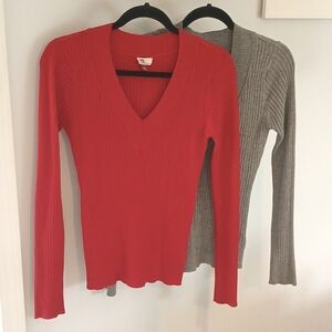Lei Size XL (Junior) V Neck X 2 Sweater Bundle Red & Gray